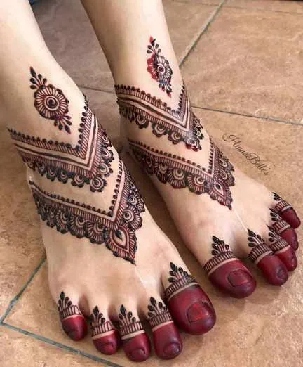 Modern Feet Mehndi Design #31