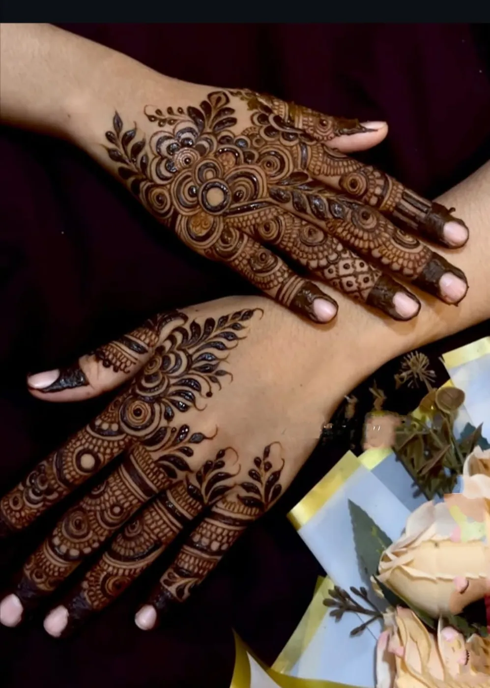 Intricate Finger Mehndi Design #18