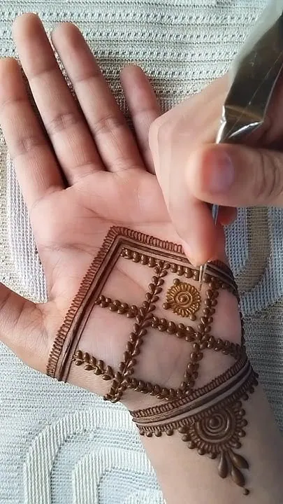 Front Hand Mehndi Design