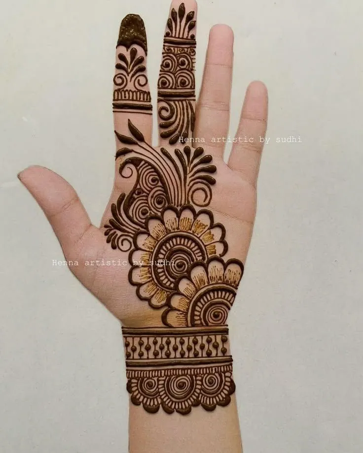 Stylish Simple Mehndi Design #113