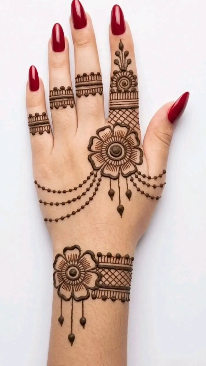Stylish Simple Mehndi Design #13