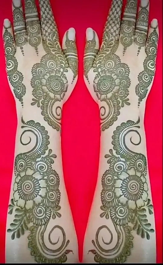 Classic Simple Mehndi Design #132