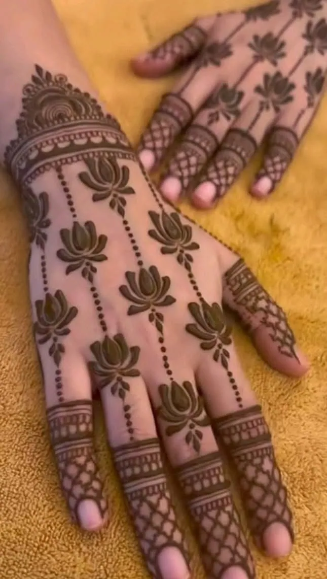 Beautiful Simple Mehndi Design #14