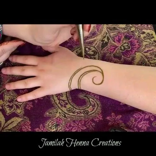 Modern Simple Mehndi Design #141