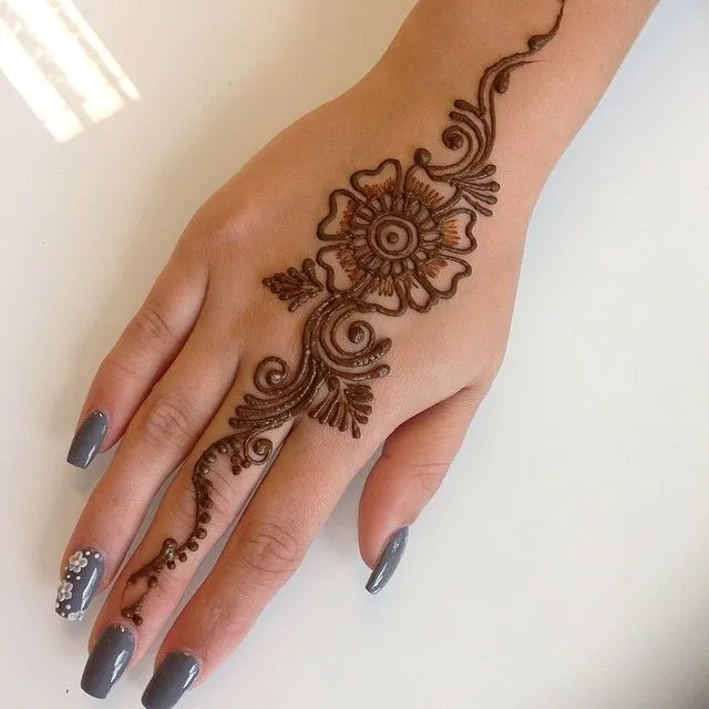 Modern Simple Mehndi Design #241