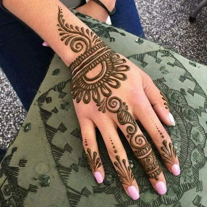 Beautiful Simple Mehndi Design #244
