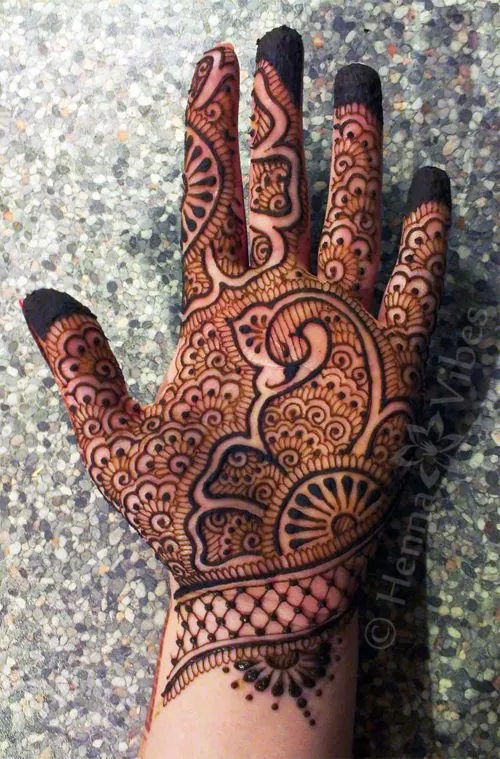 Graceful Simple Mehndi Design #247