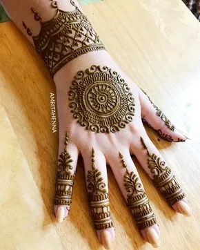 Latest Simple Mehndi Design #275