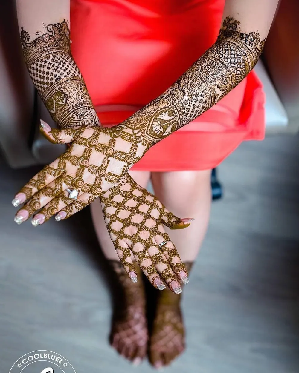 Graceful Simple Mehndi Design #287