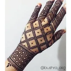 Charming Simple Mehndi Design #289