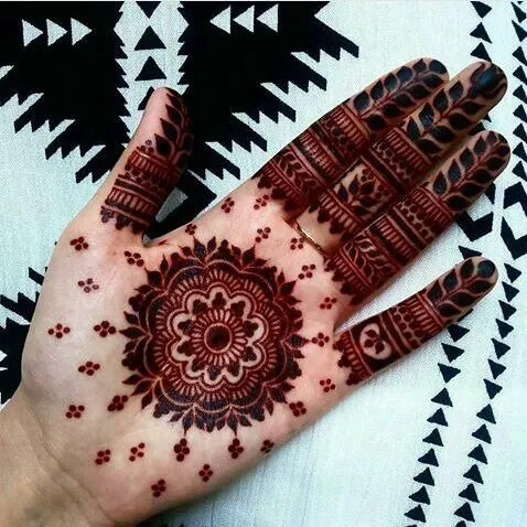 Classic Simple Mehndi Design #292