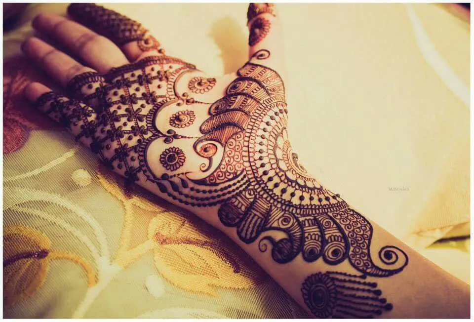 Classic Simple Mehndi Design #322