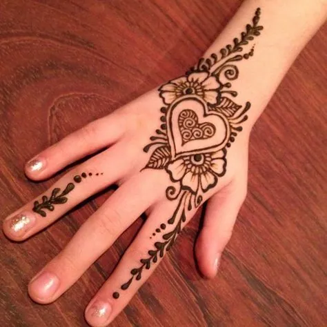Intricate Simple Mehndi Design #328