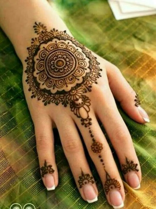 Modern Simple Mehndi Design #361