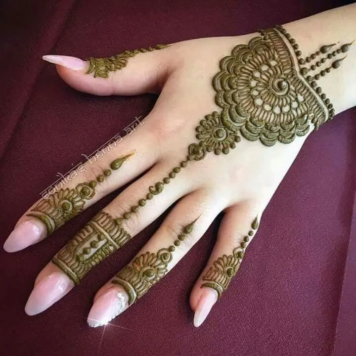 Latest Simple Mehndi Design #365
