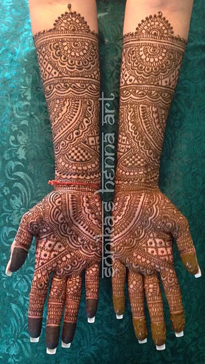 Latest Simple Mehndi Design #375