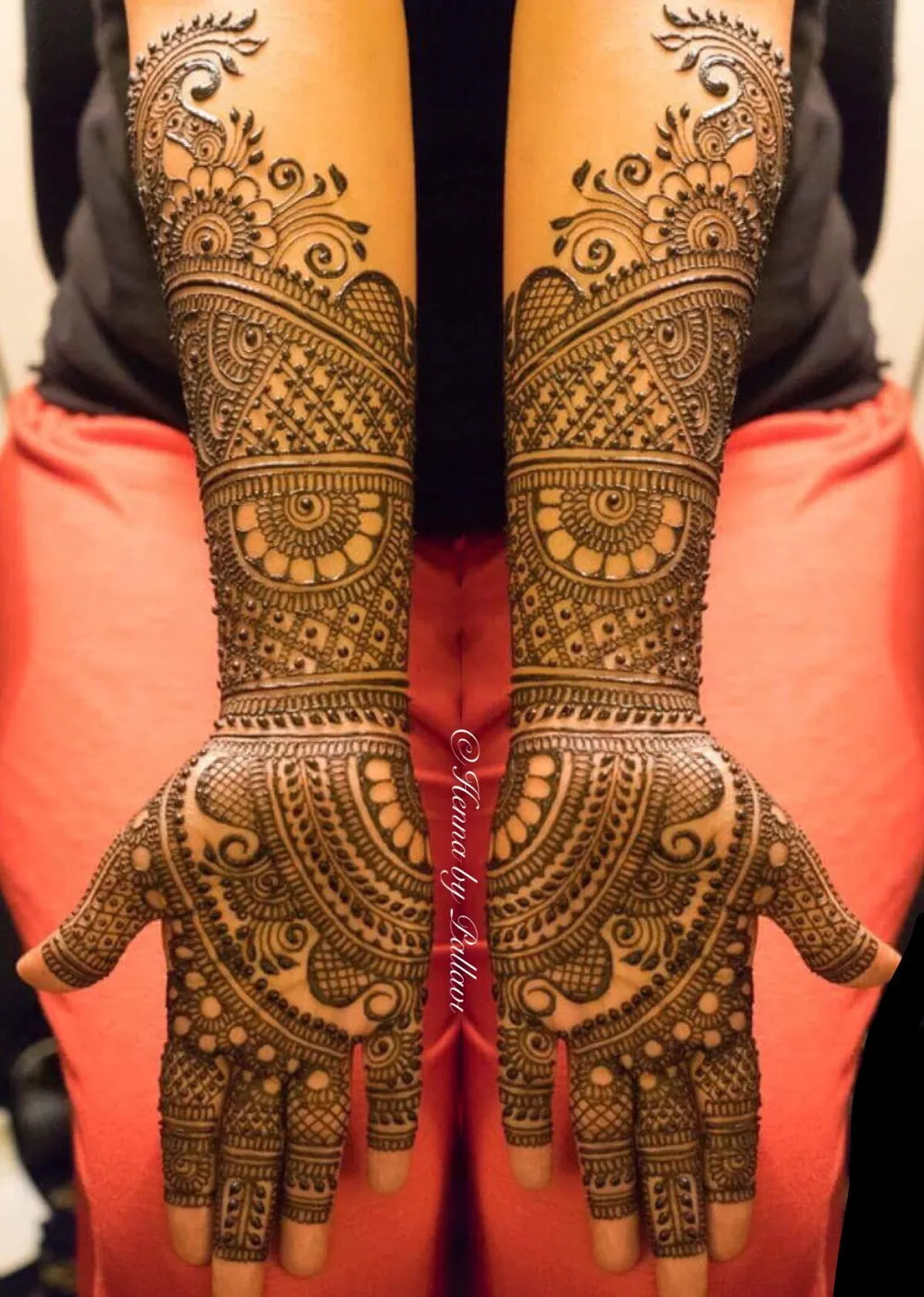 Stylish Simple Mehndi Design #383