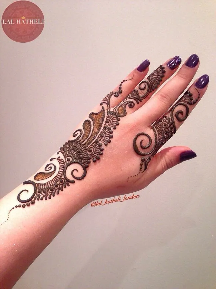 Intricate Simple Mehndi Design #388