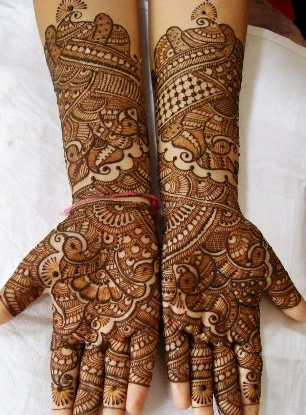 Trendy Simple Mehndi Design #396