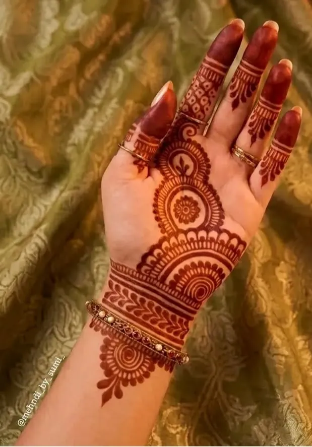 Classic Simple Mehndi Design #82