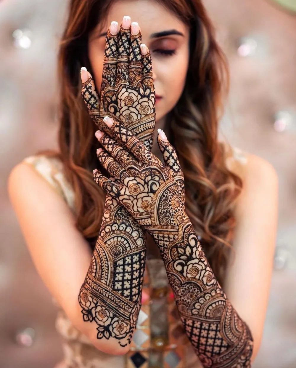 Beautiful Simple Mehndi Design #84