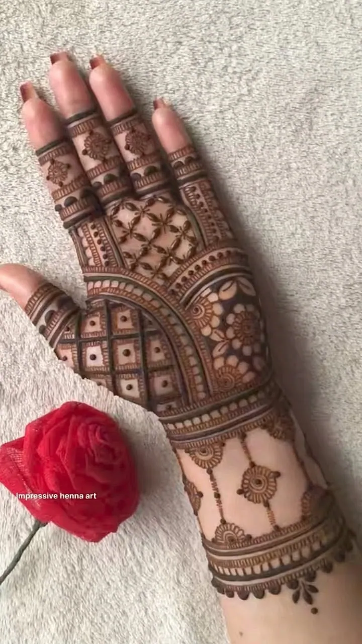 Graceful Simple Mehndi Design #87